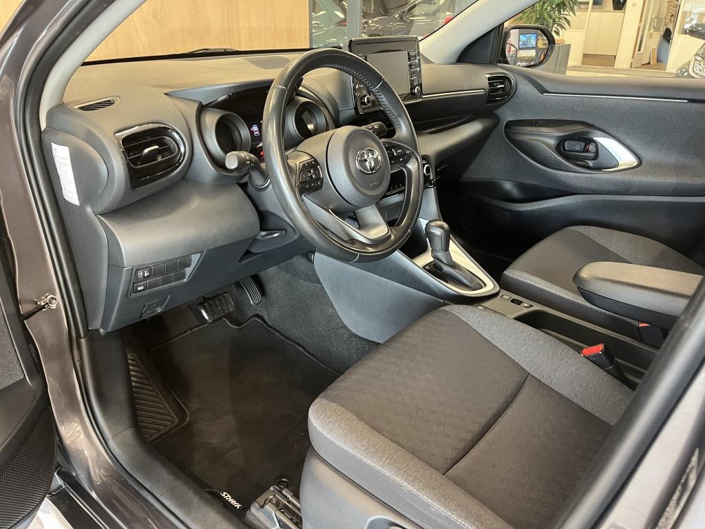 Toyota Yaris 1.5 hybrid first edition | camera | apple carplay | trekhaak |