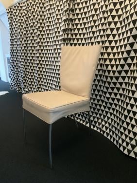 Montis Spica leren eetkamerstoelen