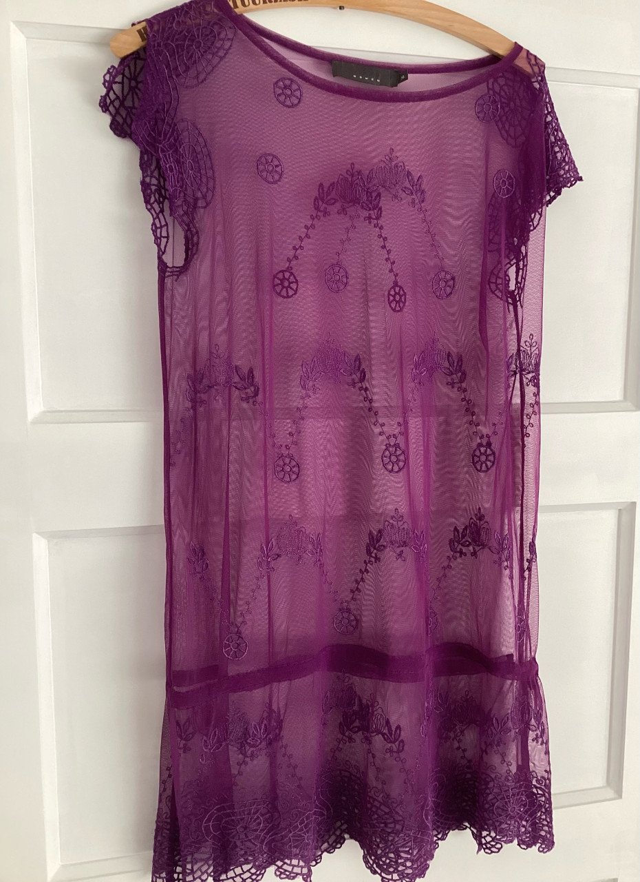 Mooi tuniek met borduursel maat xl zgan