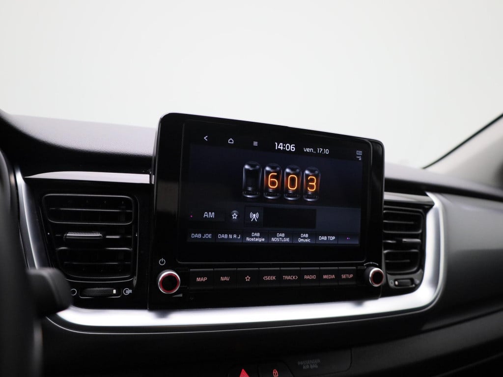 Kia Stonic 1.0 t-gdi mhev dynamicline | lmv | parkeer sensoren | cruise con