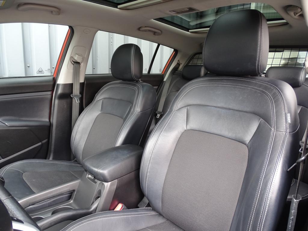 Kia Sportage 1.6 gdi x-ecutive plus pack | pano | bluetooth