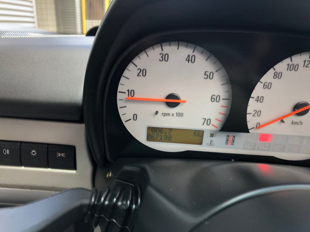 Opel Speedster 2.2-16v perfect onderhouden.