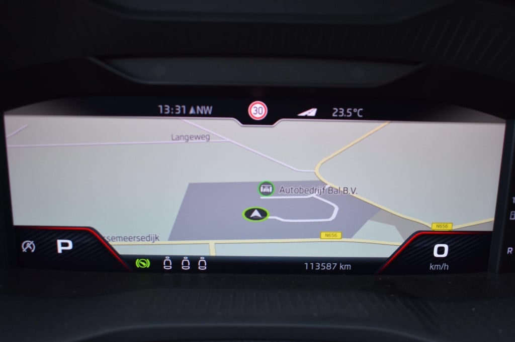 Skoda Karoq 1.5 tsi act sportline | nap | virtual cockpit | dealer onderhou