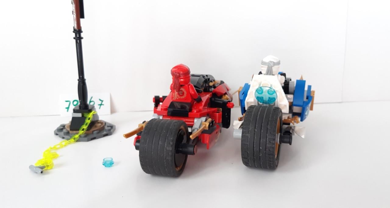 Lego Ninjago 70667:  Zwaardmotor van Kai & Sneeuwscooter van Zane