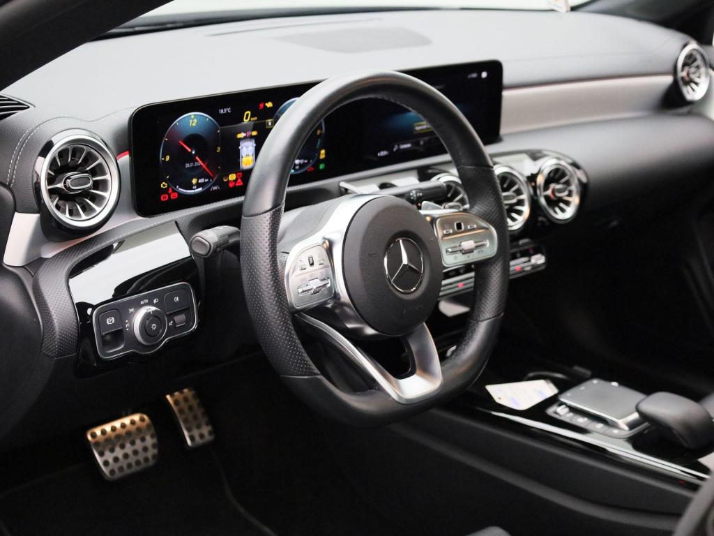Mercedes-Benz Cla 250 e amg line | automaat | lmv | virtual cockpit | sfeer