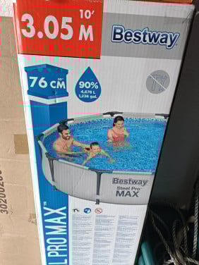 Zwembad compleet met trap en pomp