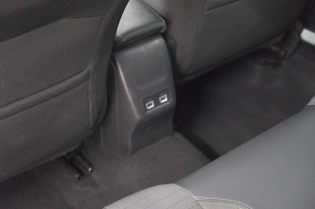 Peugeot 2008 puretech 130 eat8 allure pack | camera | apple carplay | parke