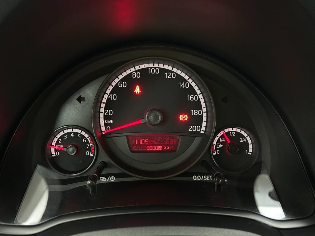 Volkswagen UP! occasion 1.0 move up! bluemotion | wit | 5-deurs | tweedehan