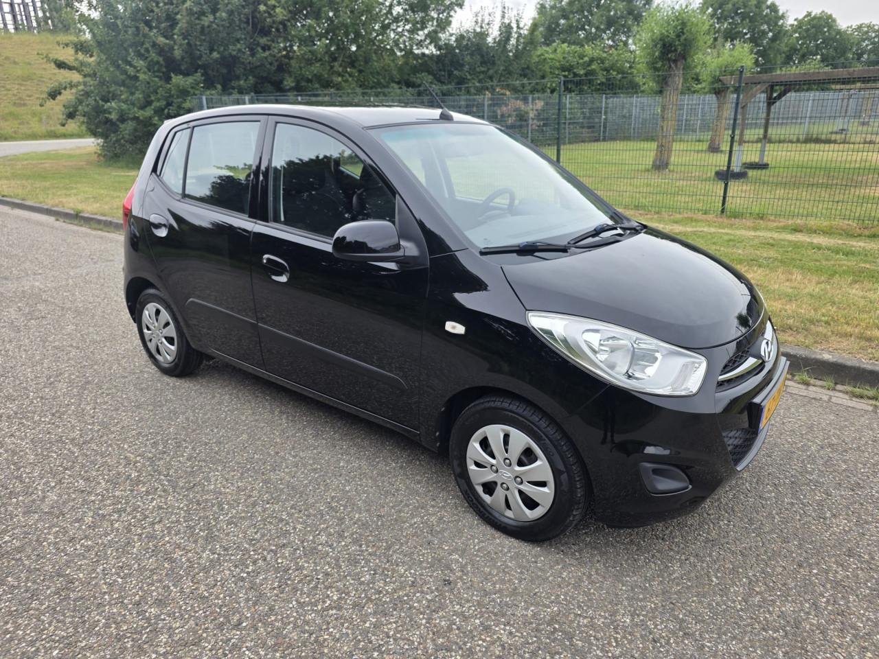 Hyandai-i10 i-Drive Cool Airco! Met Slecht's 31634Km! Werkelijk Als Nieuw!!