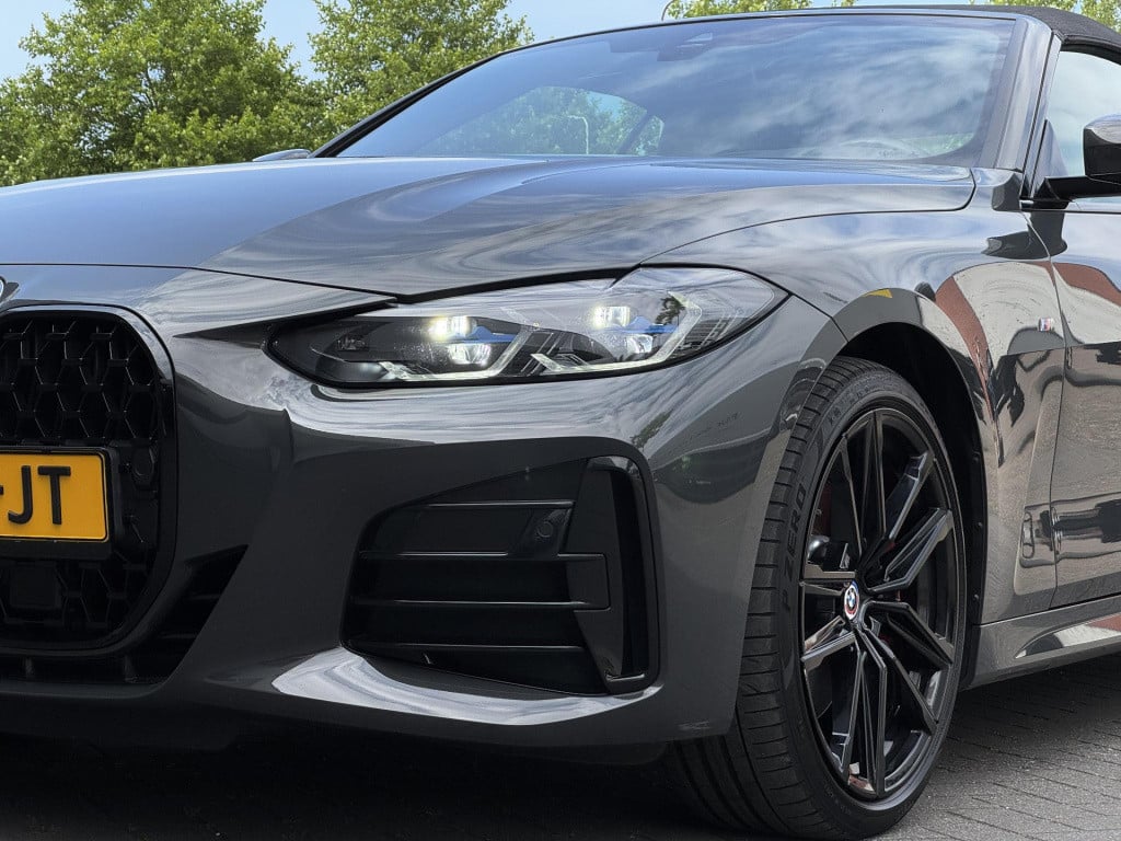BMW 4 Serie cabrio m440i xdrive high executive m sport pro nl-auto np. €121