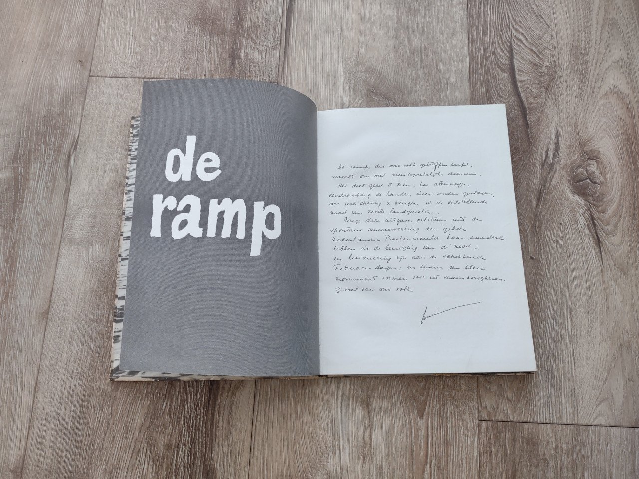 De Ramp - Watersnoodramp 1953. Boek met kaart stormvloed.