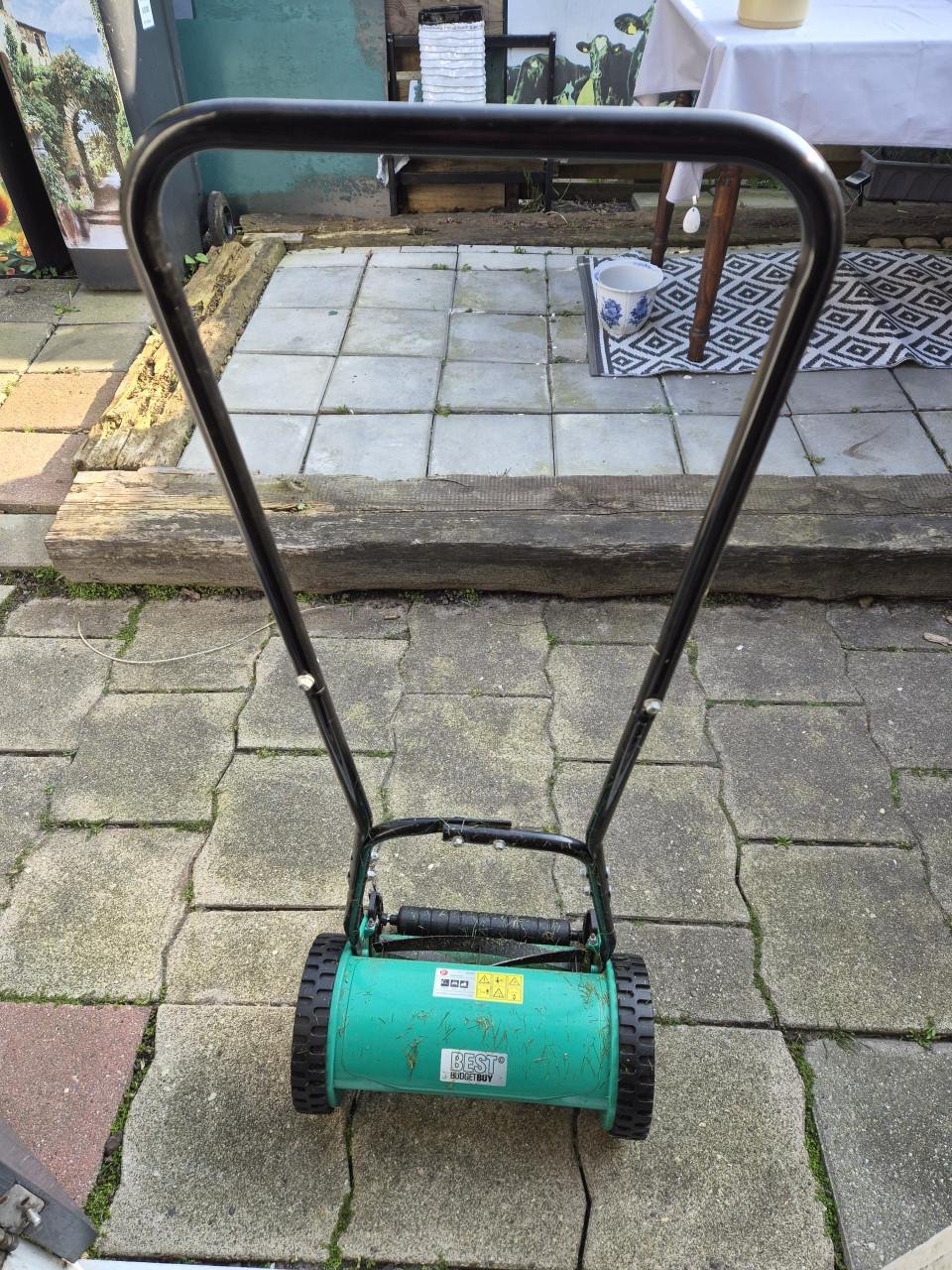 Hand grasmaaier te koop