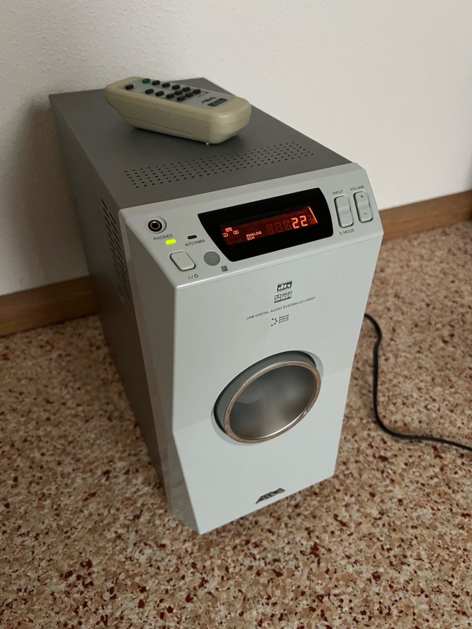 Grijze Aiwa 5.1 SW-US501 luidspreker set