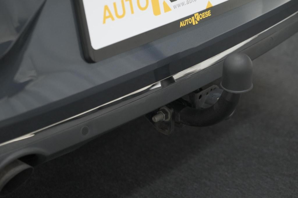 Renault Clio 1.0 tce intens | trekhaak | parkeersensoren | climate control 