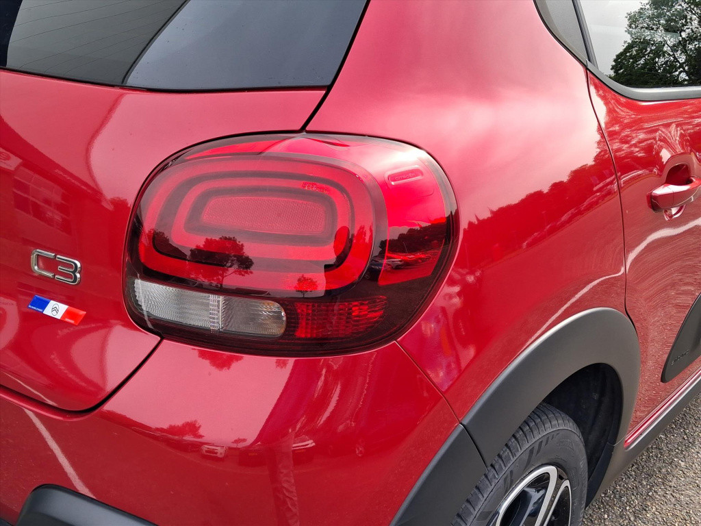 Citroen C3 1.2 puretech 82pk s&s feel edition | kleurnavigatietomtom | blue