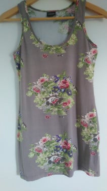 Pieces gebloemde tank top, mt M