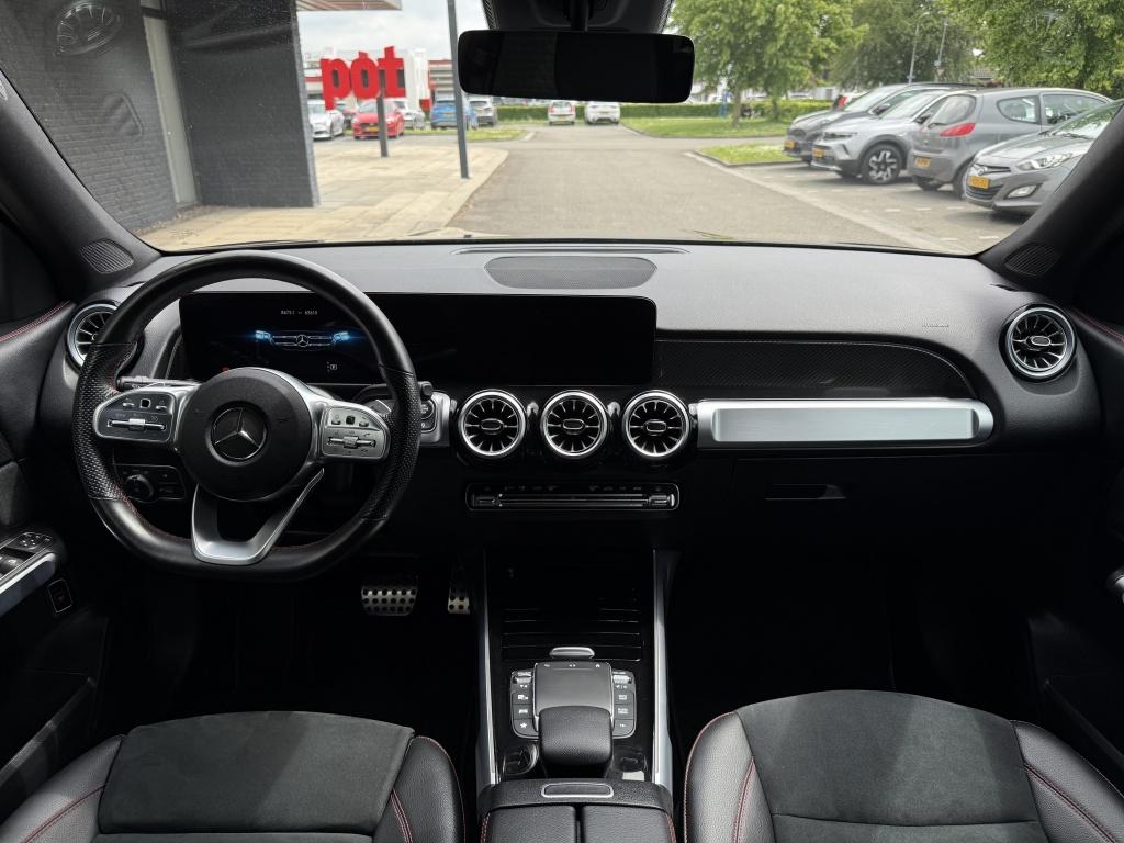 Mercedes-Benz Glb 180 amg line - 7 persoons - origineel nl -