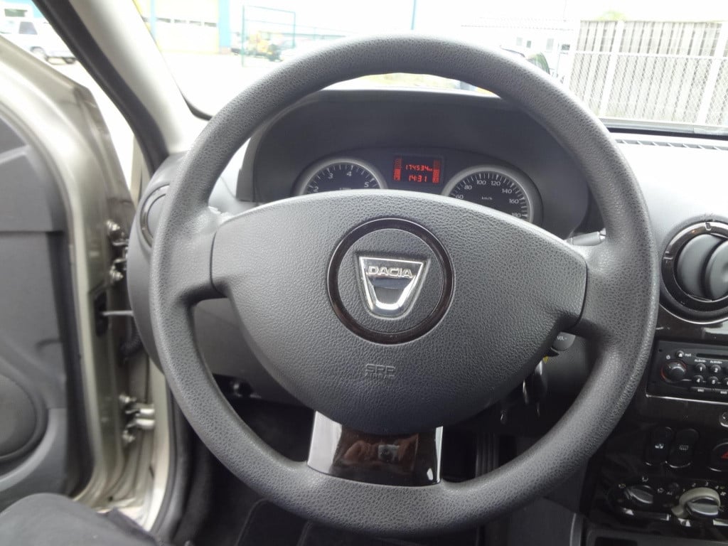 Dacia Duster 1.6 lauréate 2wd