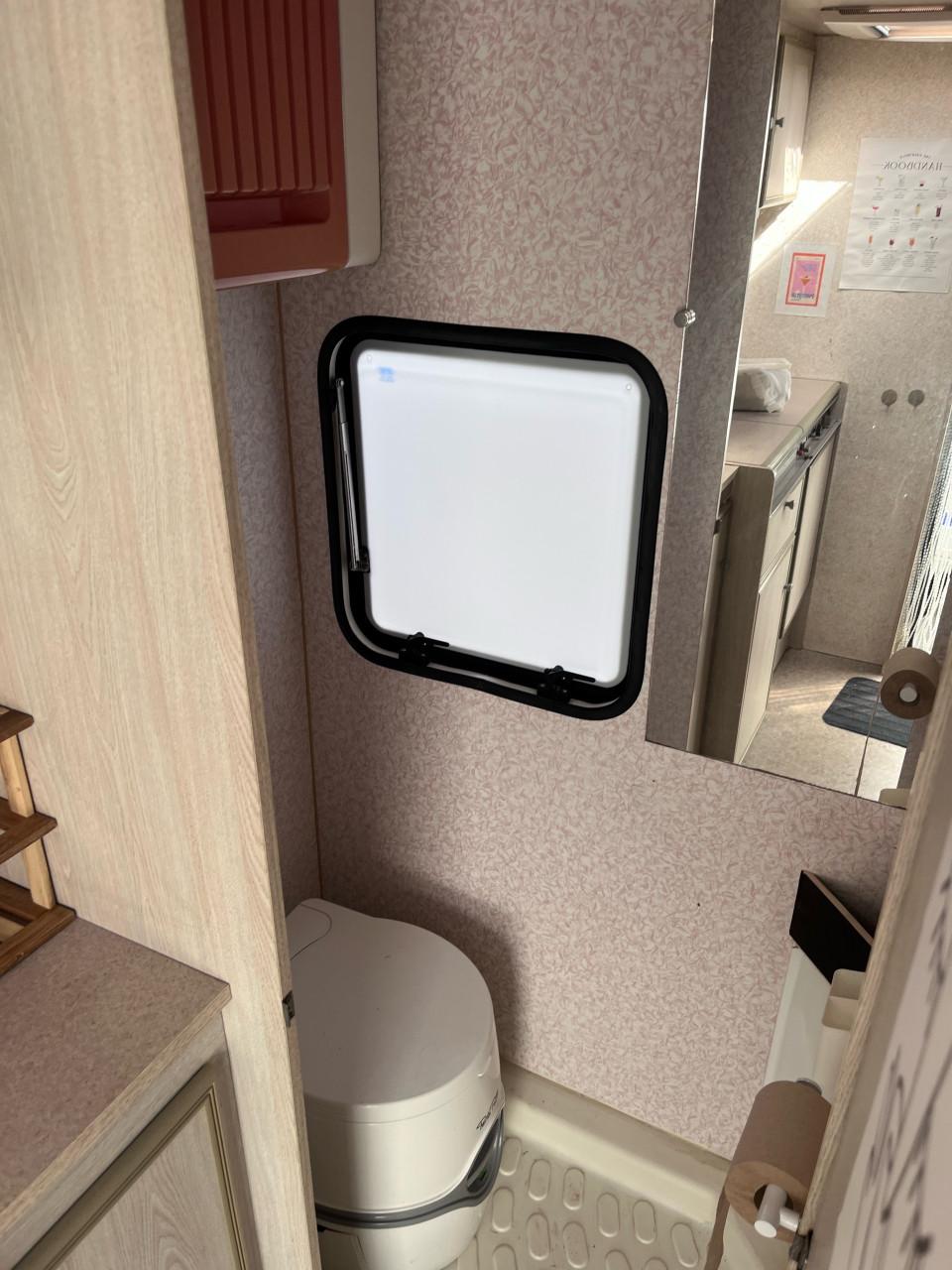 Prachtige 5-7 persoons caravan te koop