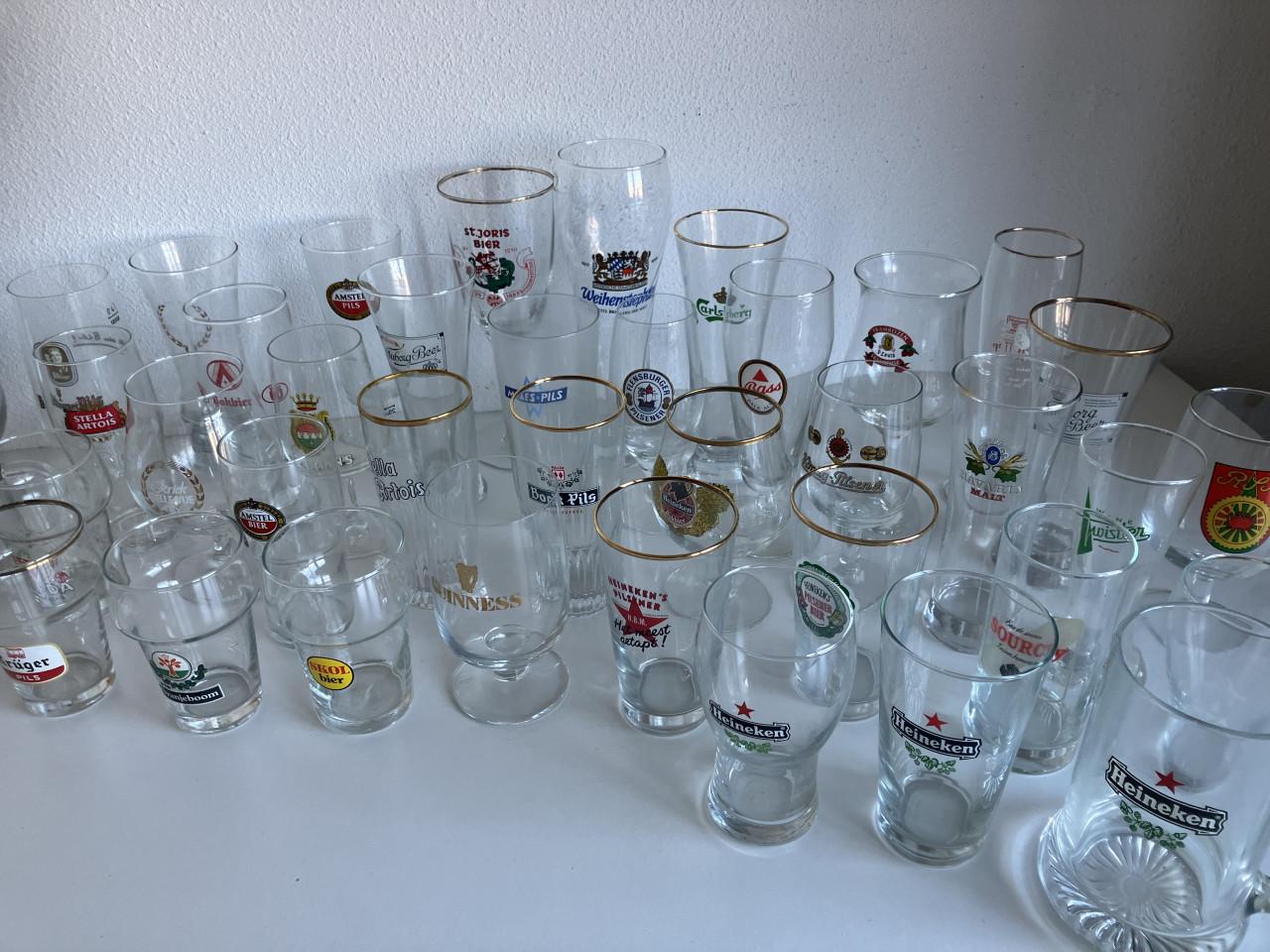 Verzameling bierglazen 140st