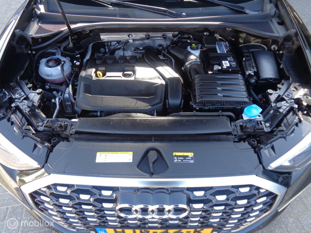 Audi Q3 35 tfsi sportback business/s-line/automaat/ecc/stoelverw/pdc/lm vel