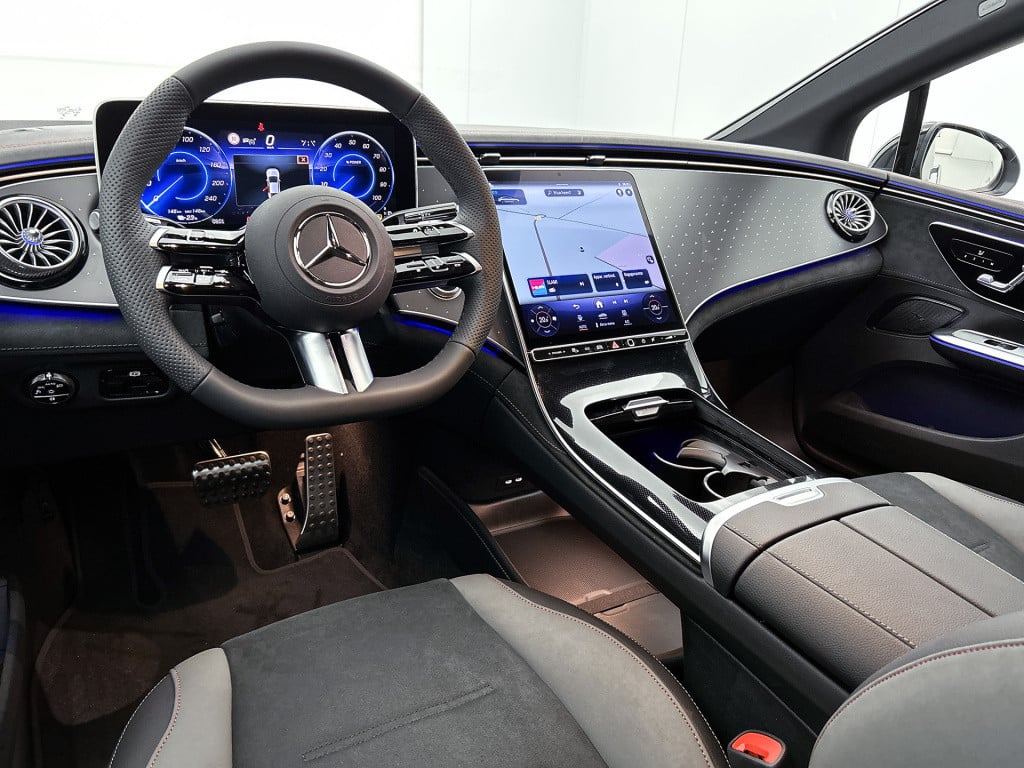 Mercedes-Benz Eqe 300 business solution amg 90 kwh | nightpakket | rijassis