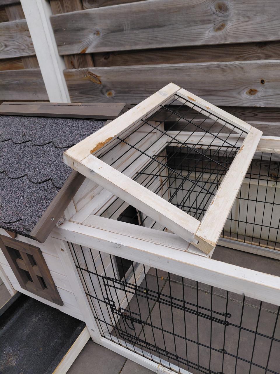 Konijnenhok met losse ren (groot) en alles erbij (klein konijn/cavia