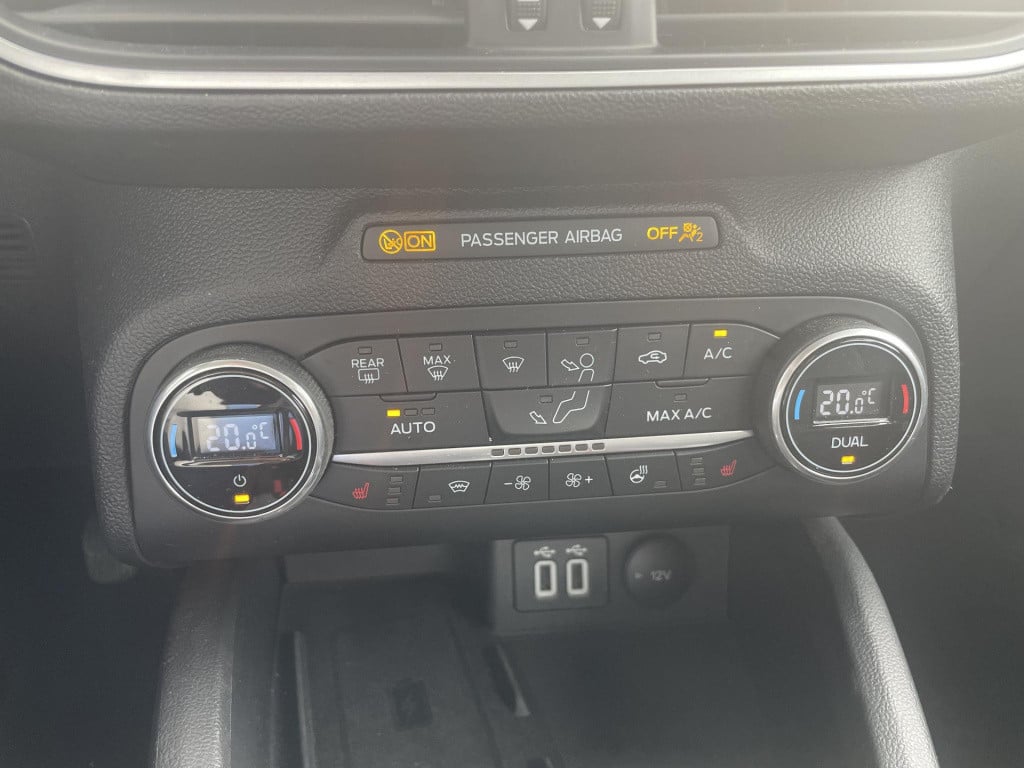 Ford Focus 1.0 ecoboost trend edition business trekhaak - winter pack - agr