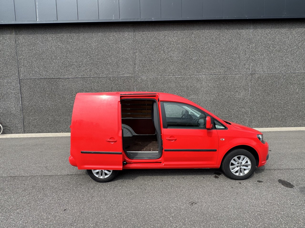 Complete Volkswagen Caddy 1.6 TDI – 2012. Nieuwe APK & nieuwe verstuivers!