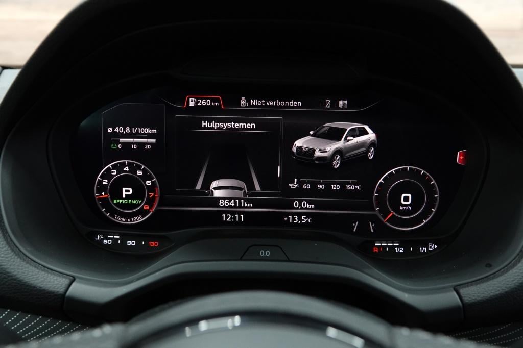 Audi Q2 1.5 tfsi | acc | pdc | carplay | s-line |