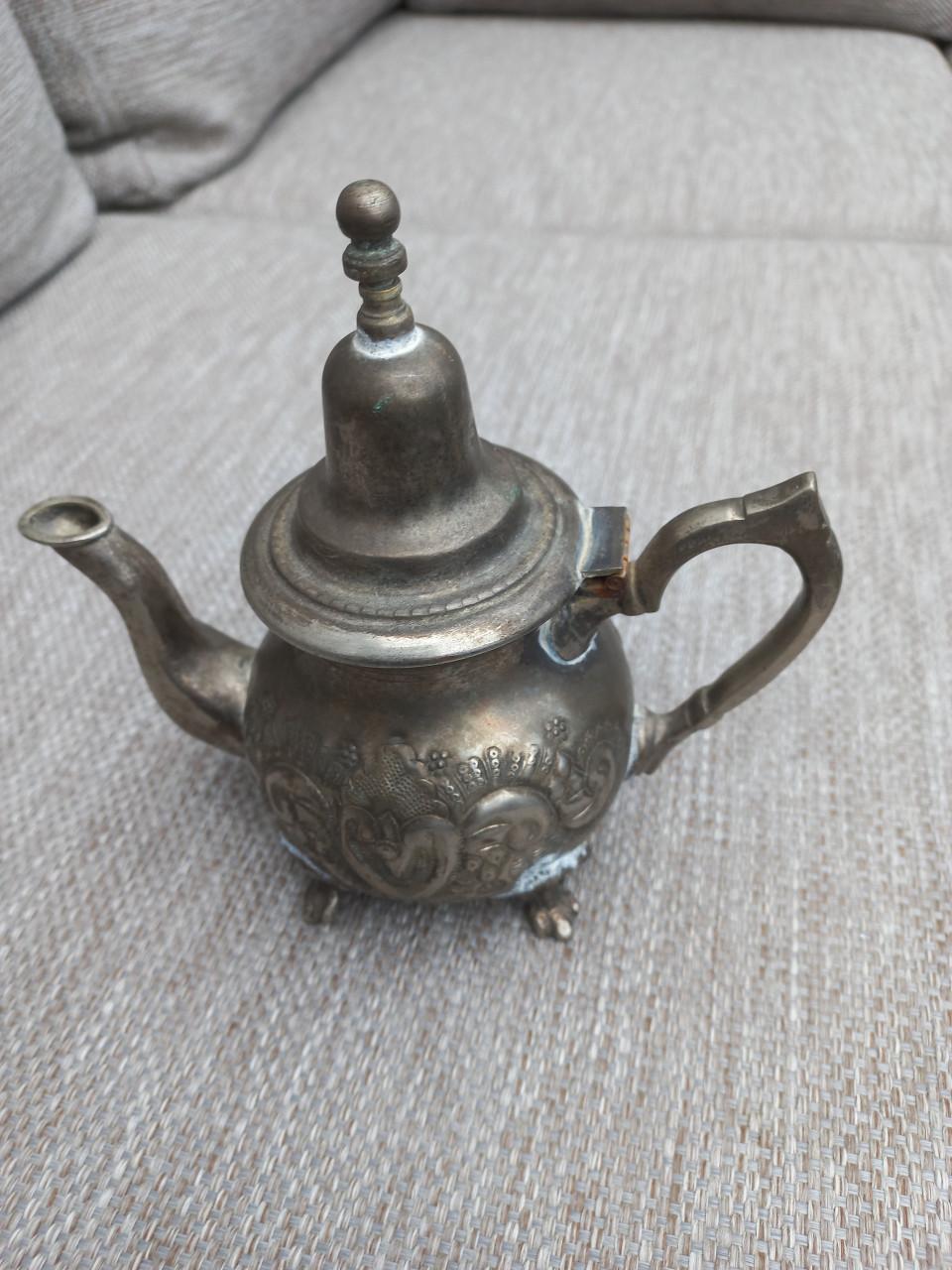 Antieke zilver Marokkaanse theepot.
