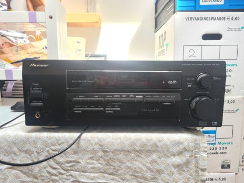 Pioneer VSX D511 versterker