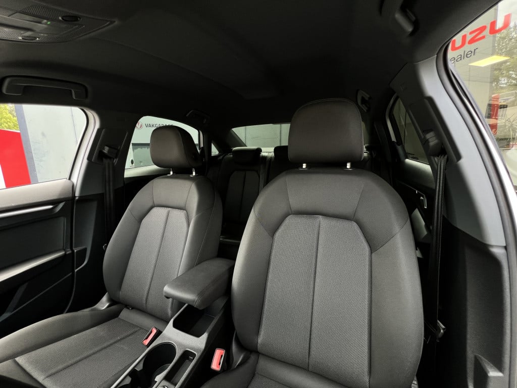 Audi A3 limousine 30 tfsi pro line | apple-/android | digit. cockpit | dab+