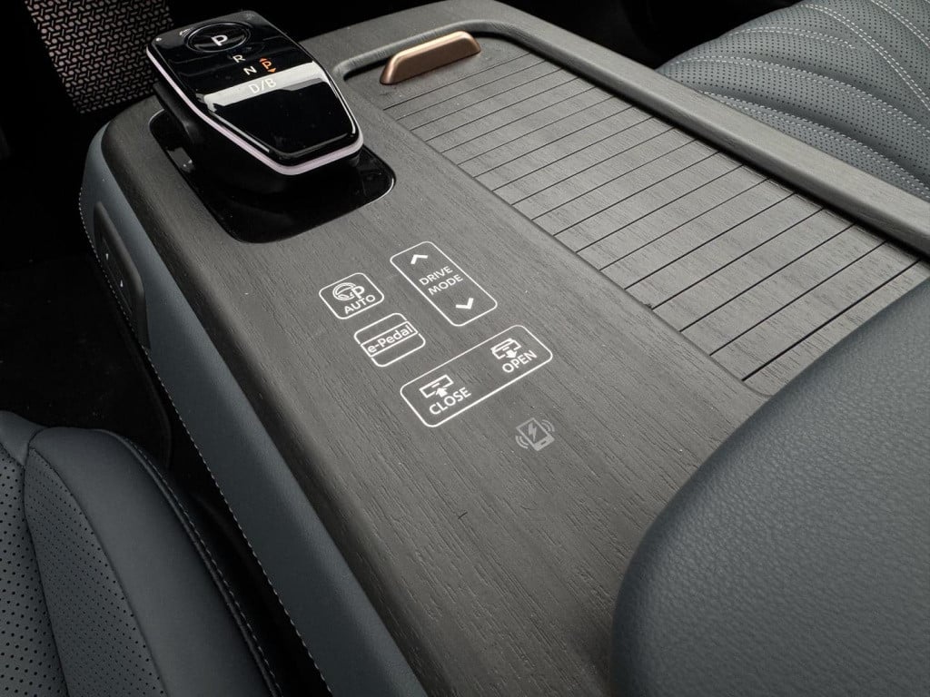 Nissan Ariya evolve 91 kwh nappaleder interieur!