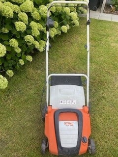 Verticuteer machine