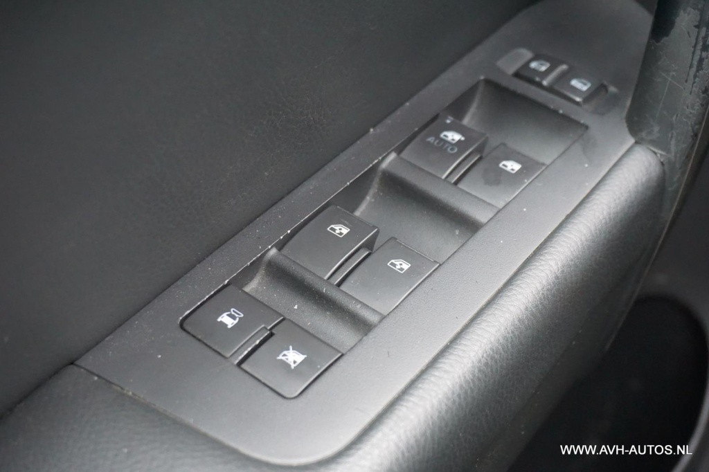 Chevrolet Captiva 2.4 intro edition 2wd