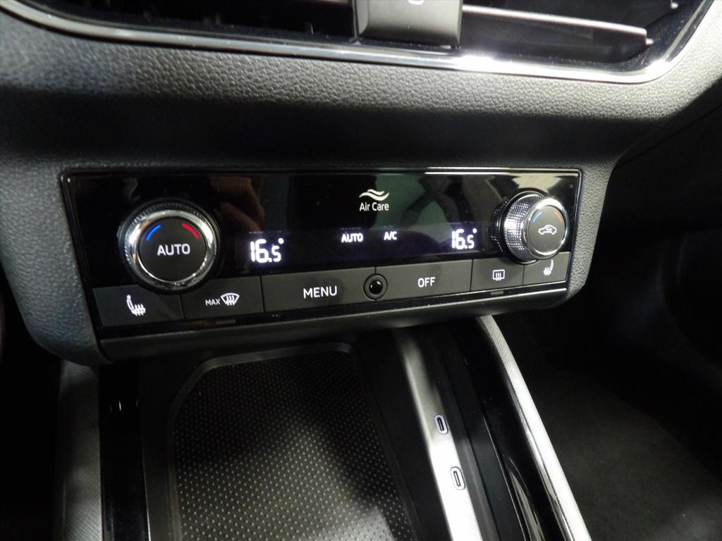 Skoda Kamiq 1.0 tsi greentech 110pk dsg-7 tour