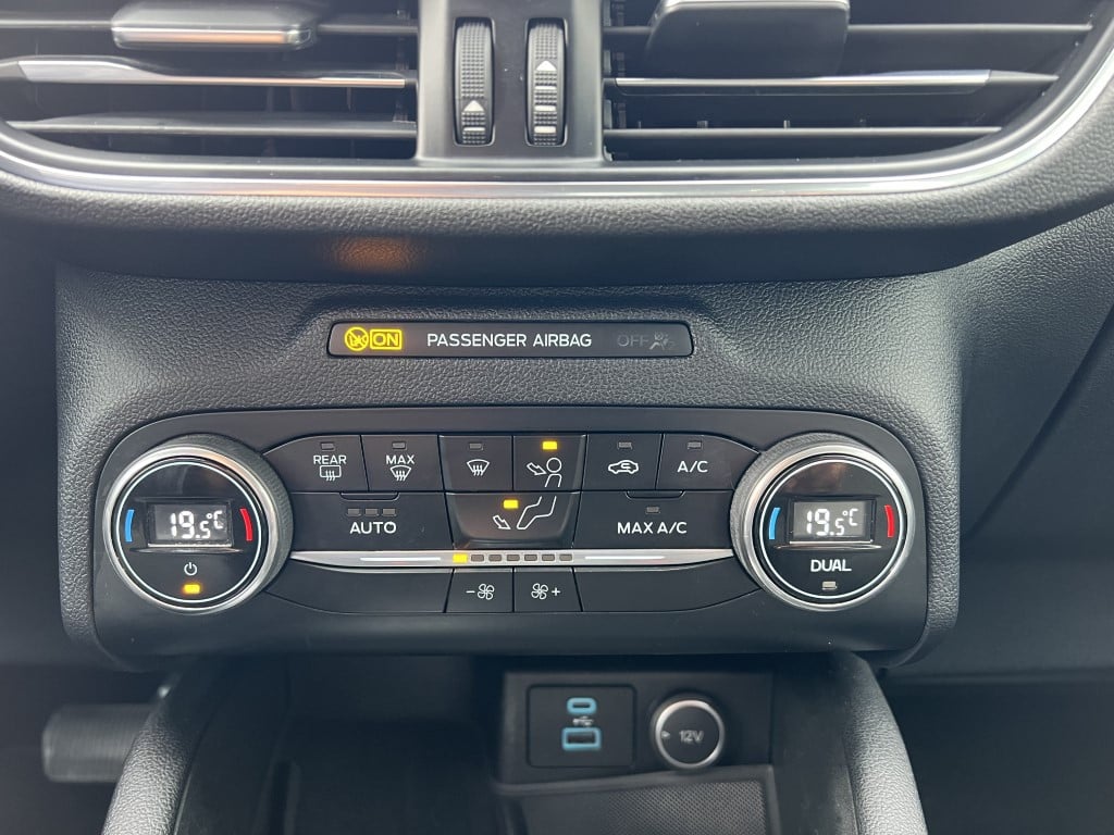 Ford Kuga 2.5 phev e-cvt 225pk titanium ( plug in hybride )