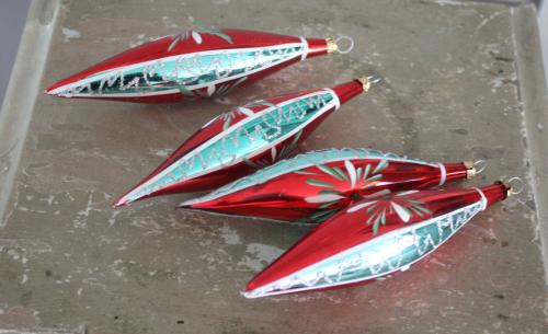 Set van 4 glazen pegels rood en bauw