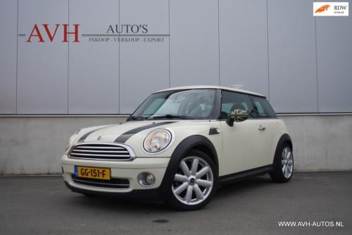Mini 3-deurs 1.6 cooper chili, panoramadak!