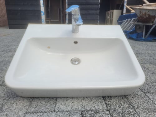 Zgan Villeroy & Bosch wastafel met Grohe mengkraan