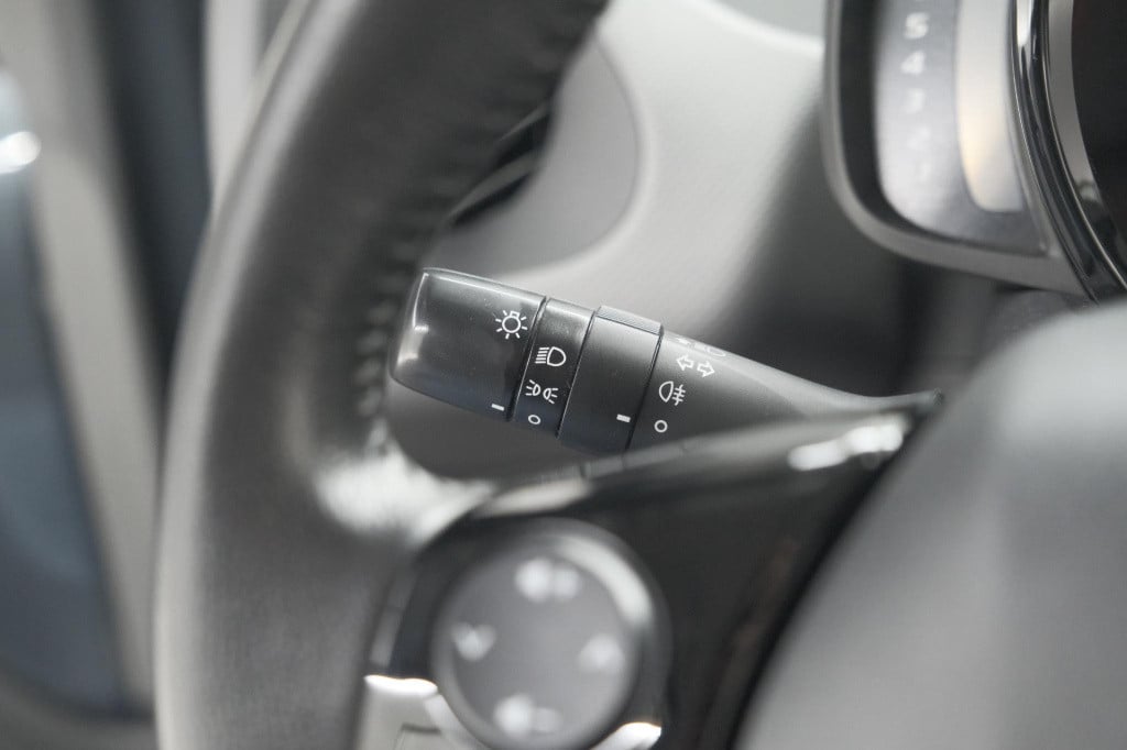 Peugeot 108 1.0 e-vti active | airco | bluetooth radio | getint glas | 5 de