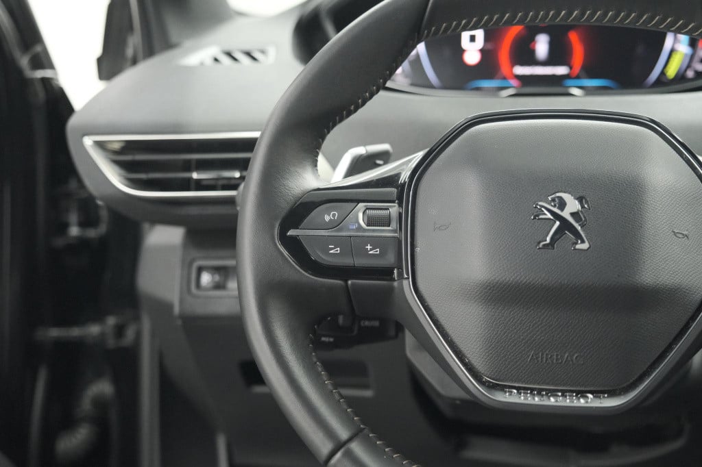 Peugeot 5008 hybrid 136 e-dsc6 allure | camera | apple carplay | navigatie 