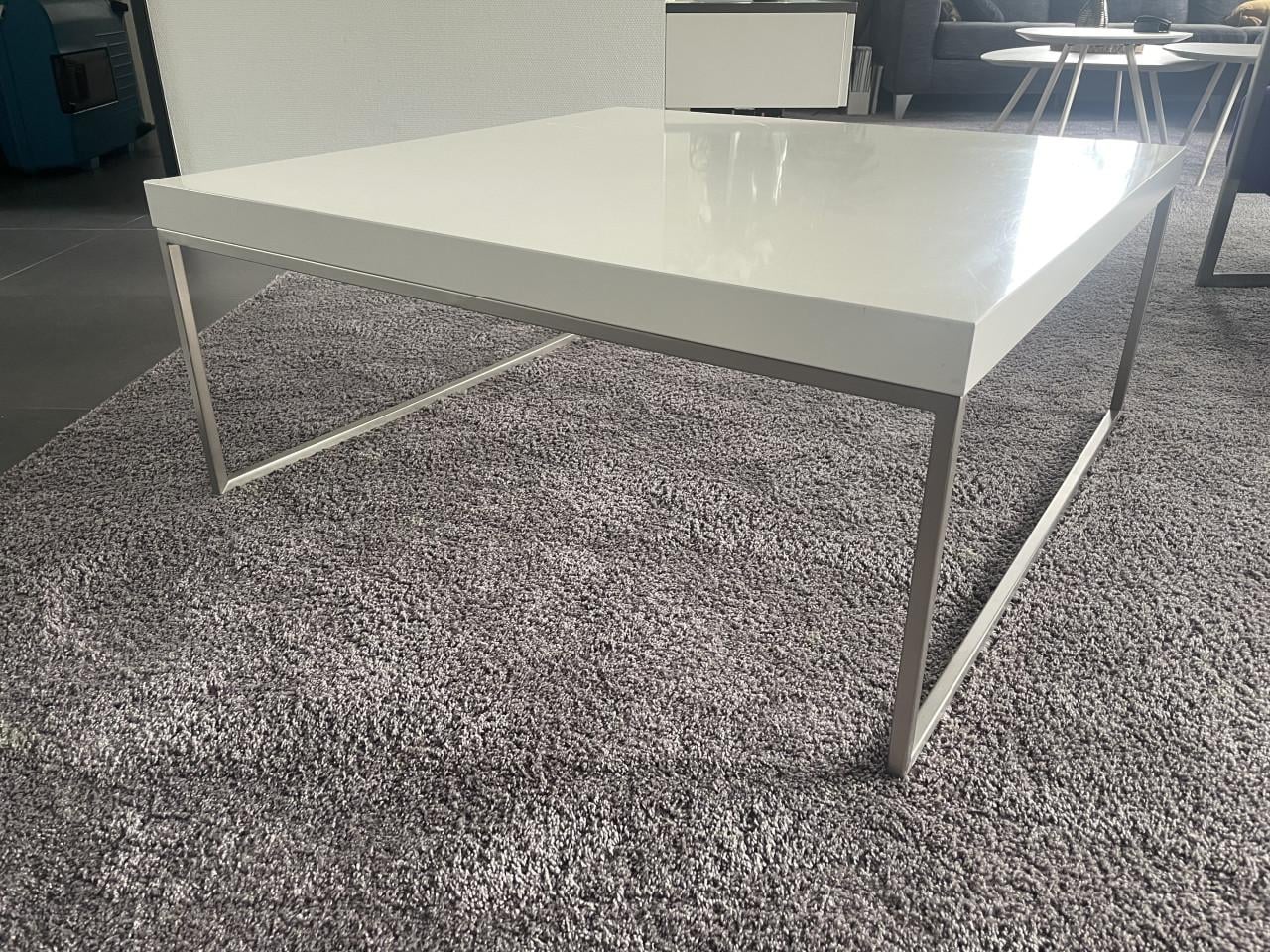 Witte design salon tafel