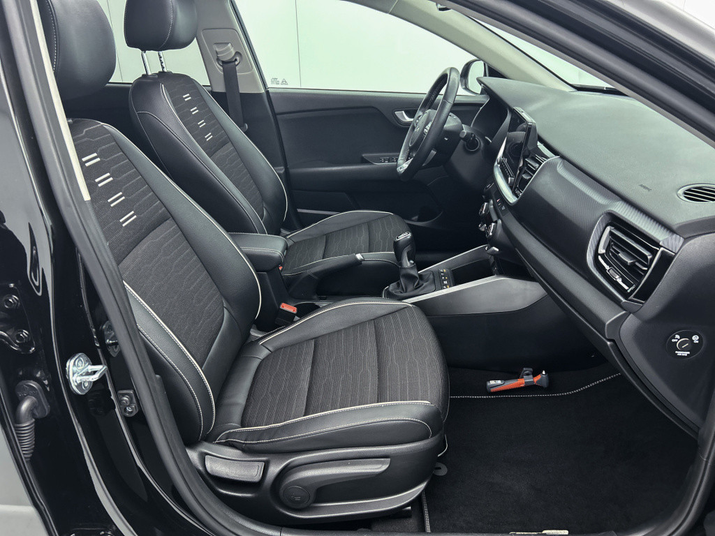 Kia Stonic 1.0 t-gdi mhev gt-plusline | trekhaak | navigatie | parkeercamer
