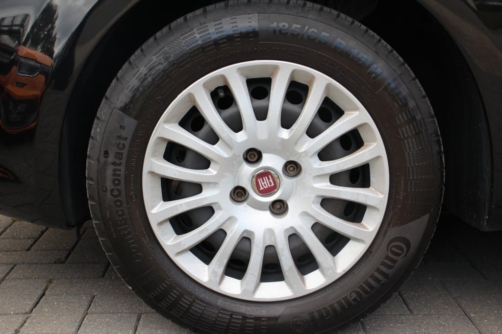 Fiat Punto evo 1.2 lounge - elek pakket - airco - 5drs - nap - dealer oh!