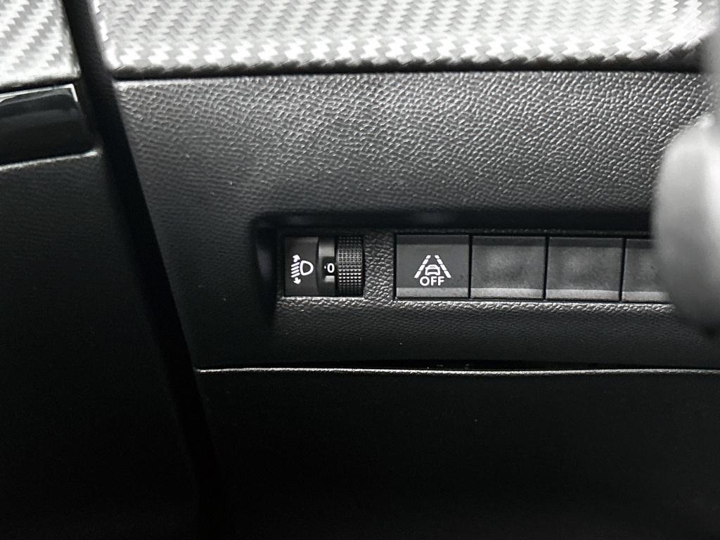 Peugeot 2008 100pk allure pack | rijklaar | navigatie | parkeersensoren | l