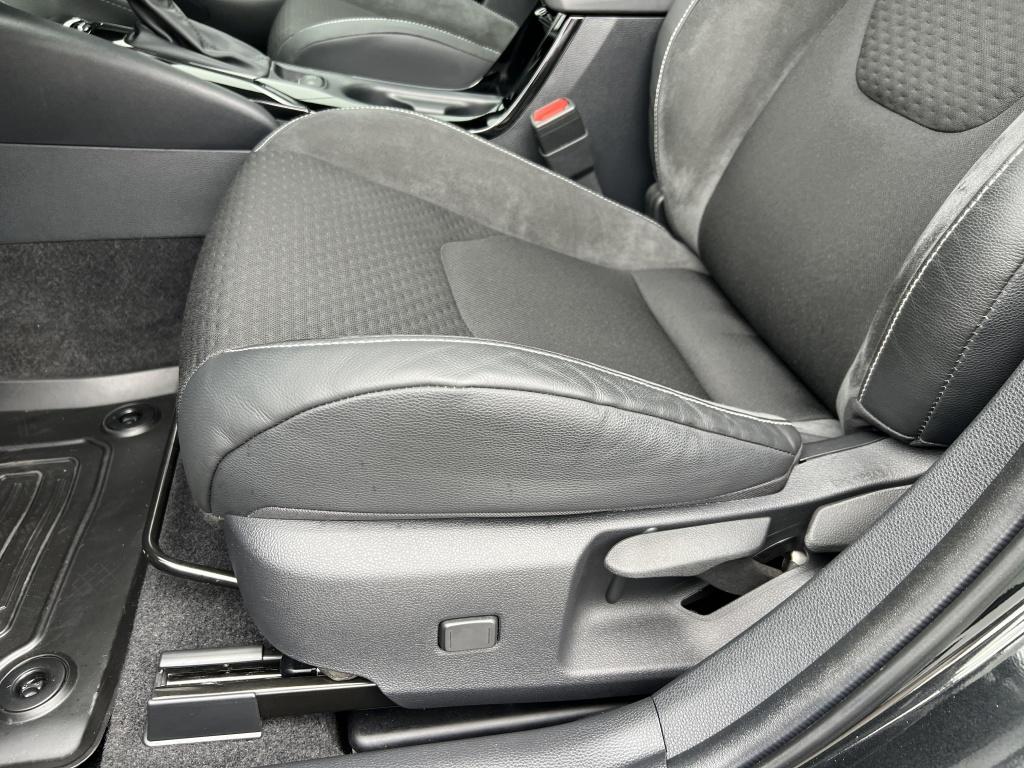Toyota Corolla Touring Sports hybrid 180 executive| schuif kanteldak| jbl a
