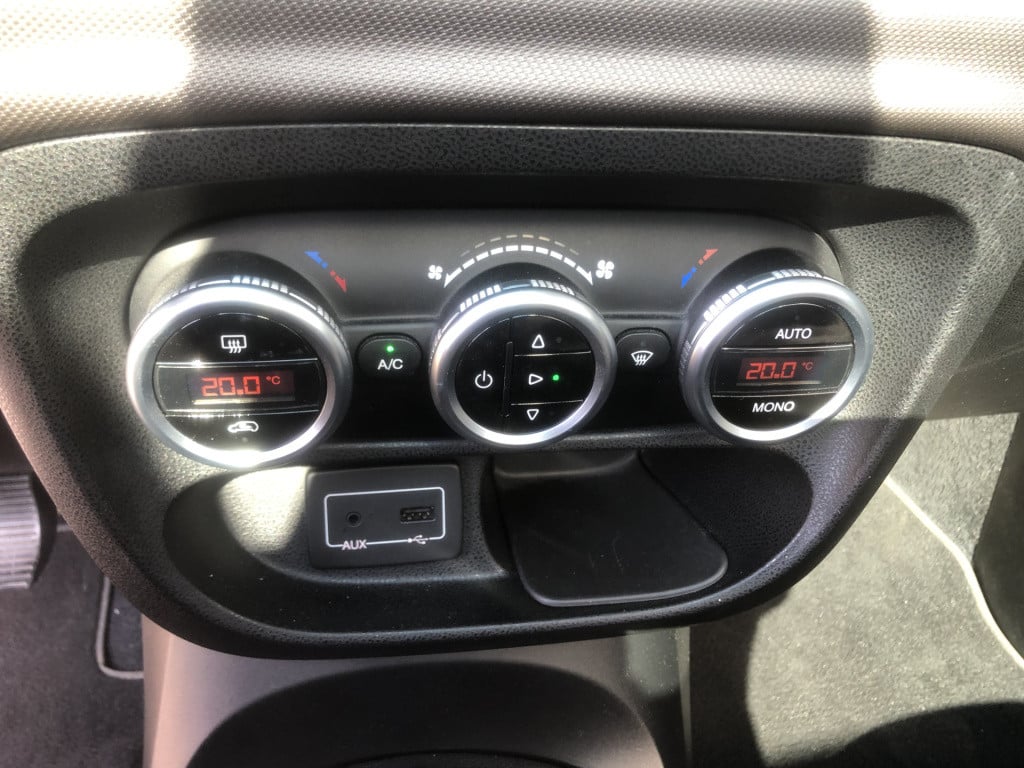 Fiat 500 L living 1.4 t-jet 120pk lounge panoramadak 5-drs