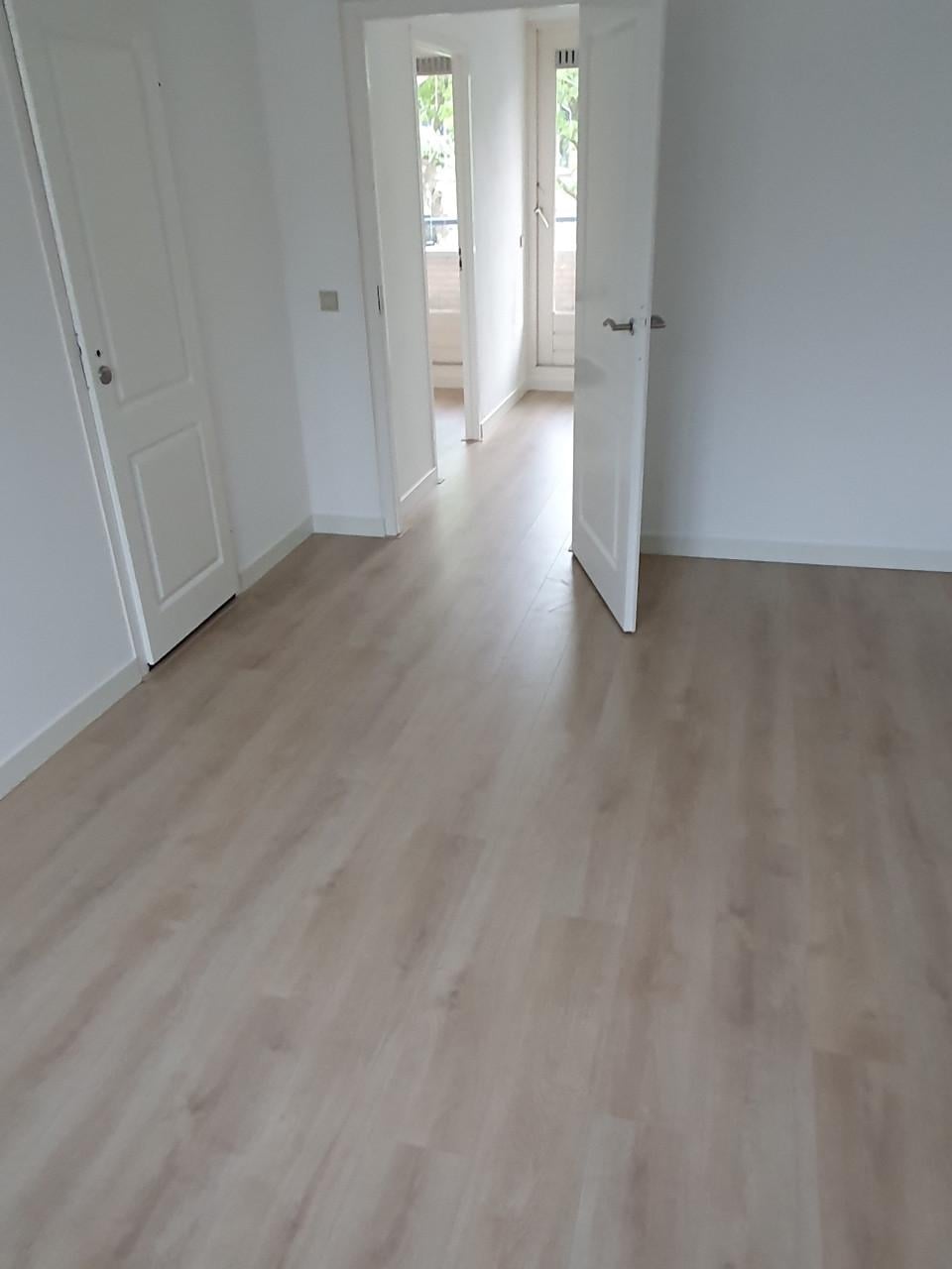 Laminaat of pvc laten leggen? Renovatie?